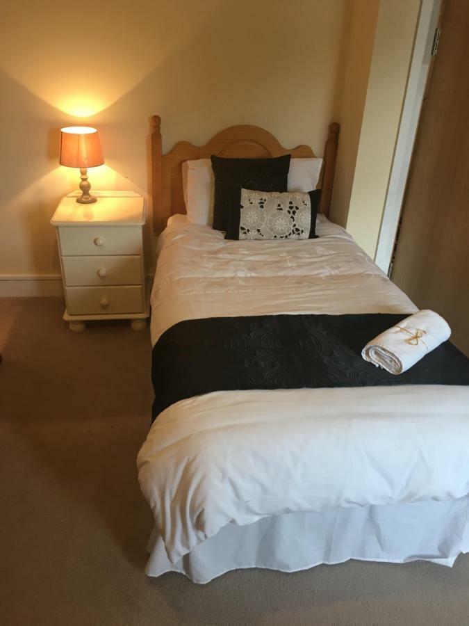 Drumhouse Guesthouse Knock  Dış mekan fotoğraf