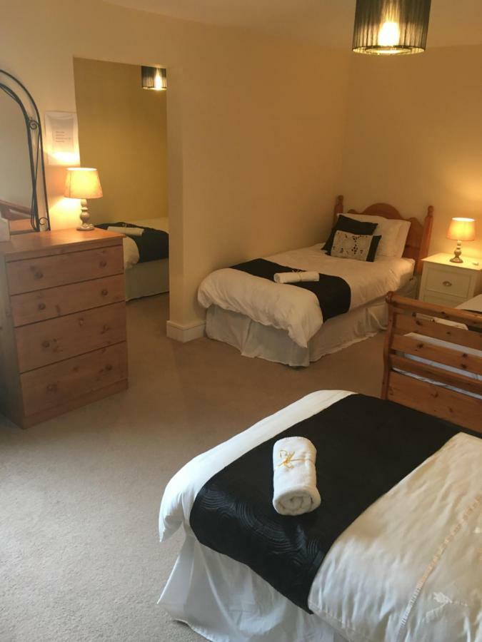 Drumhouse Guesthouse Knock  Dış mekan fotoğraf