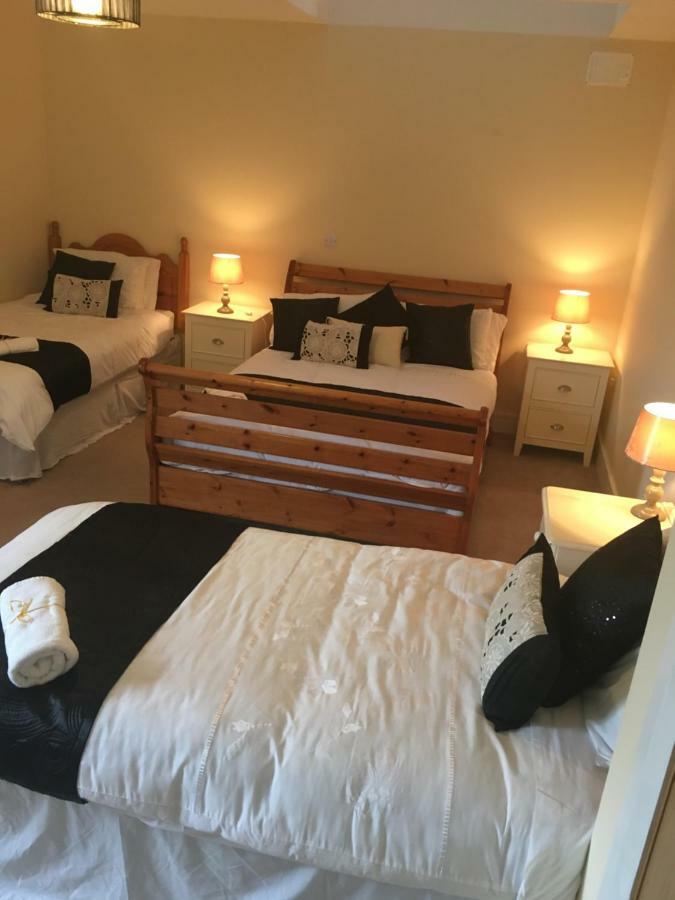 Drumhouse Guesthouse Knock  Dış mekan fotoğraf