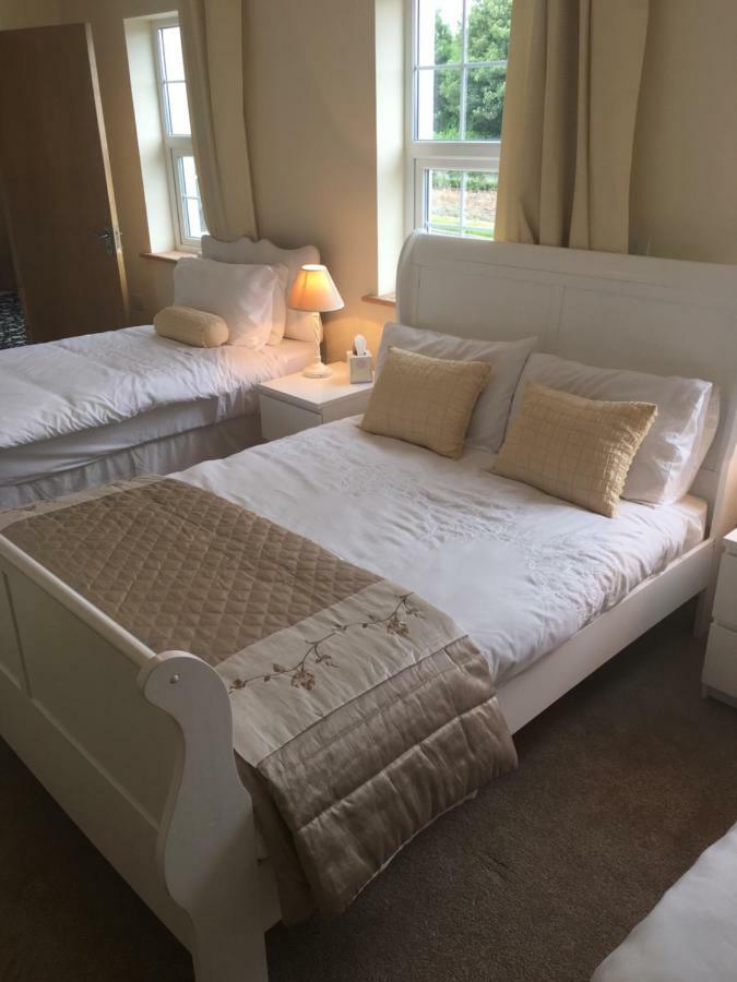 Drumhouse Guesthouse Knock  Dış mekan fotoğraf